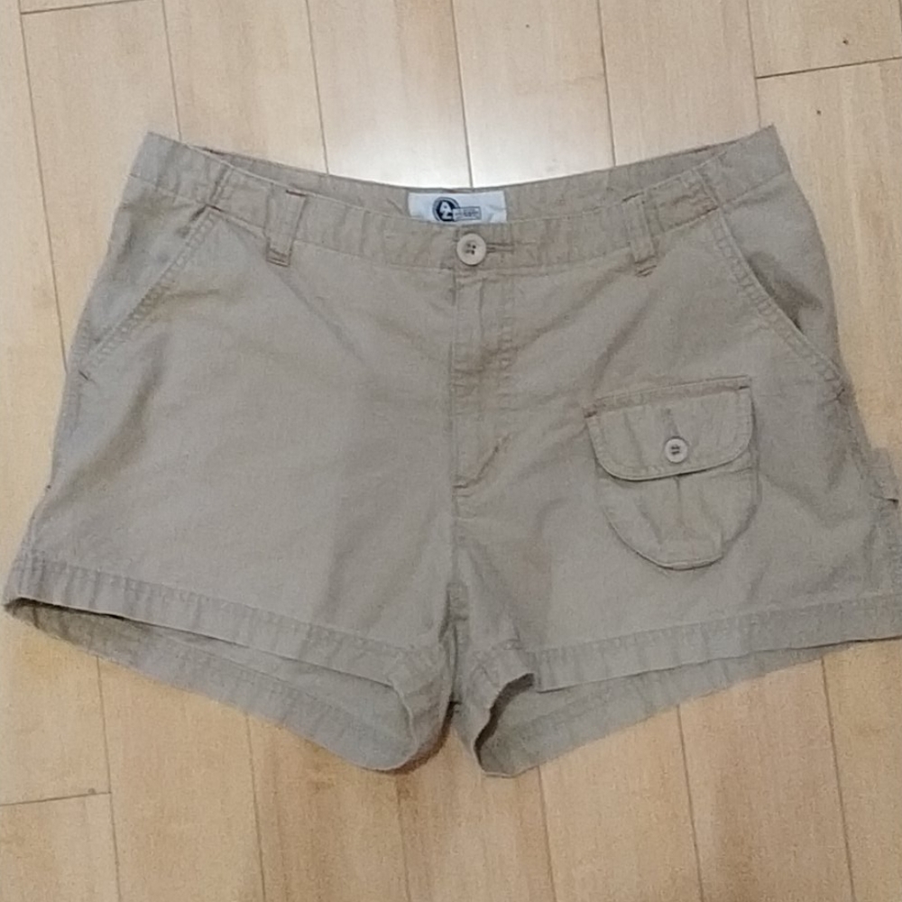 💥 5 for $20💥Arizona brand Tan  shorts (juniors)